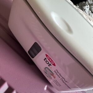OXO Tot Wipes Dispenser in White
